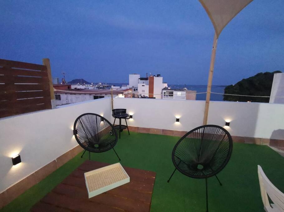 Apartamento Con Vistas Al Mar En El Centro De Коралео Екстериор снимка